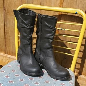 Clarks Leather Black Boots Sz 7.5 w/ zipper detailing